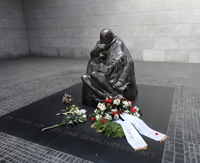 La statua sulla Unter den Linden